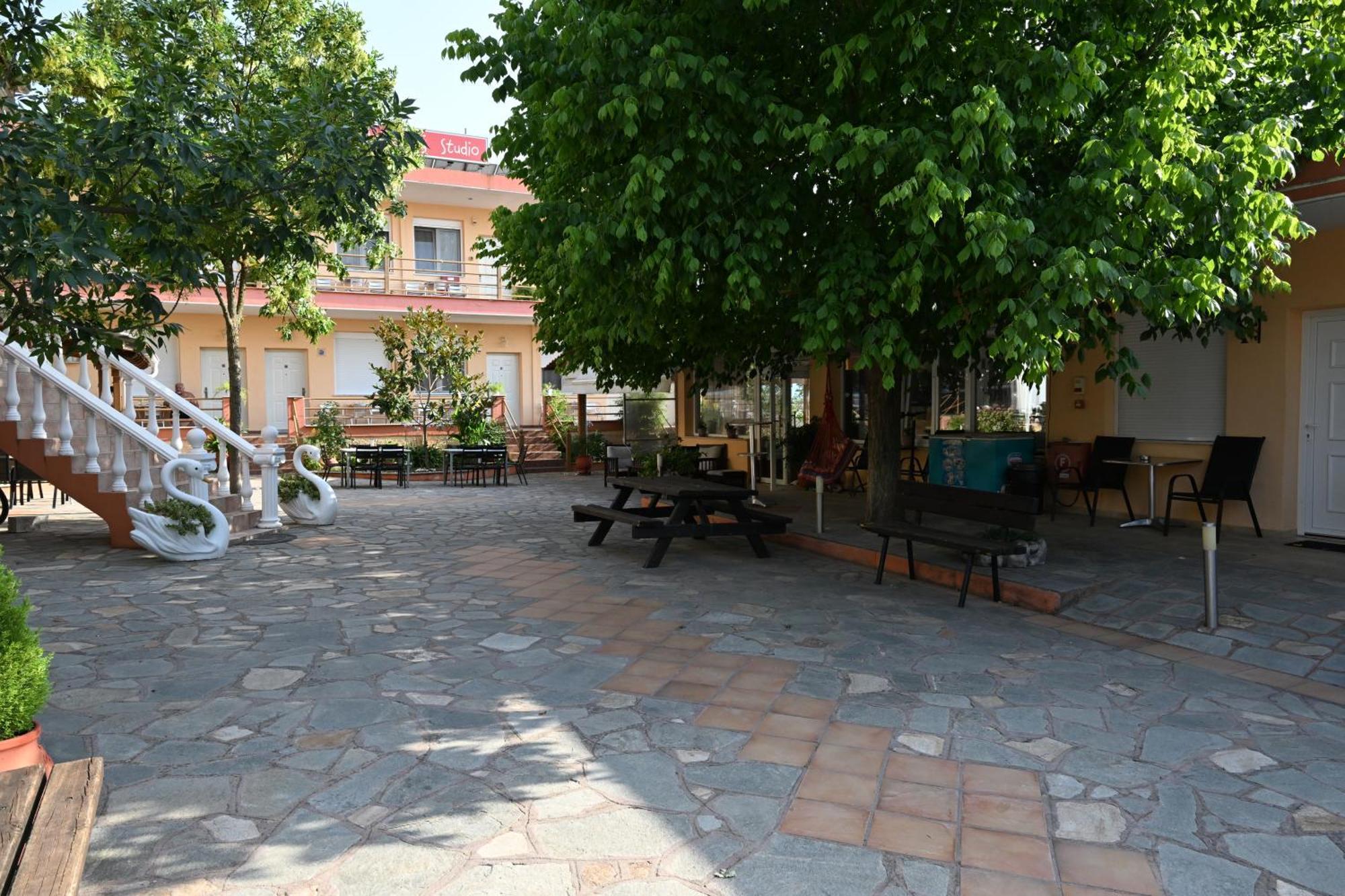 Anestis Studios Lidia Exterior photo